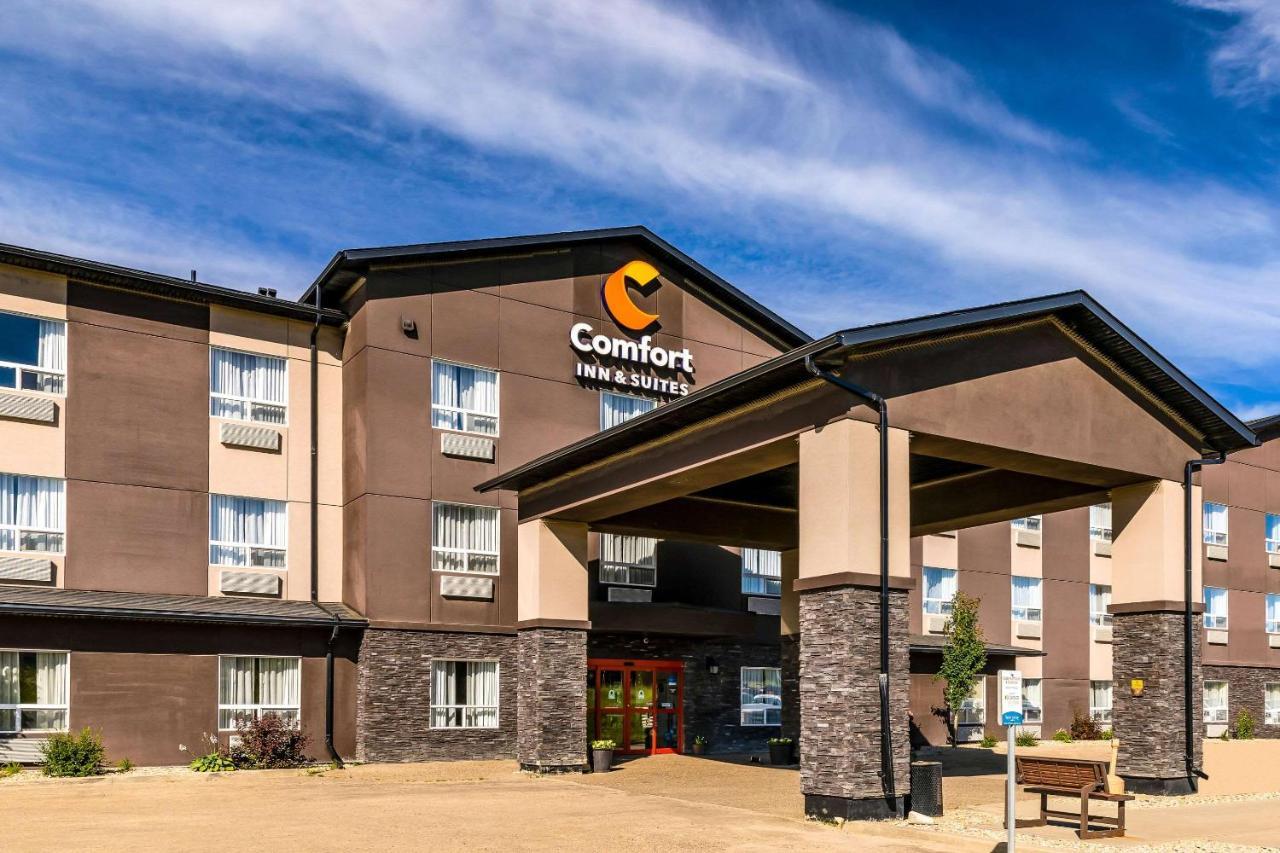 Comfort Inn & Suites Fox Creek Exterior photo