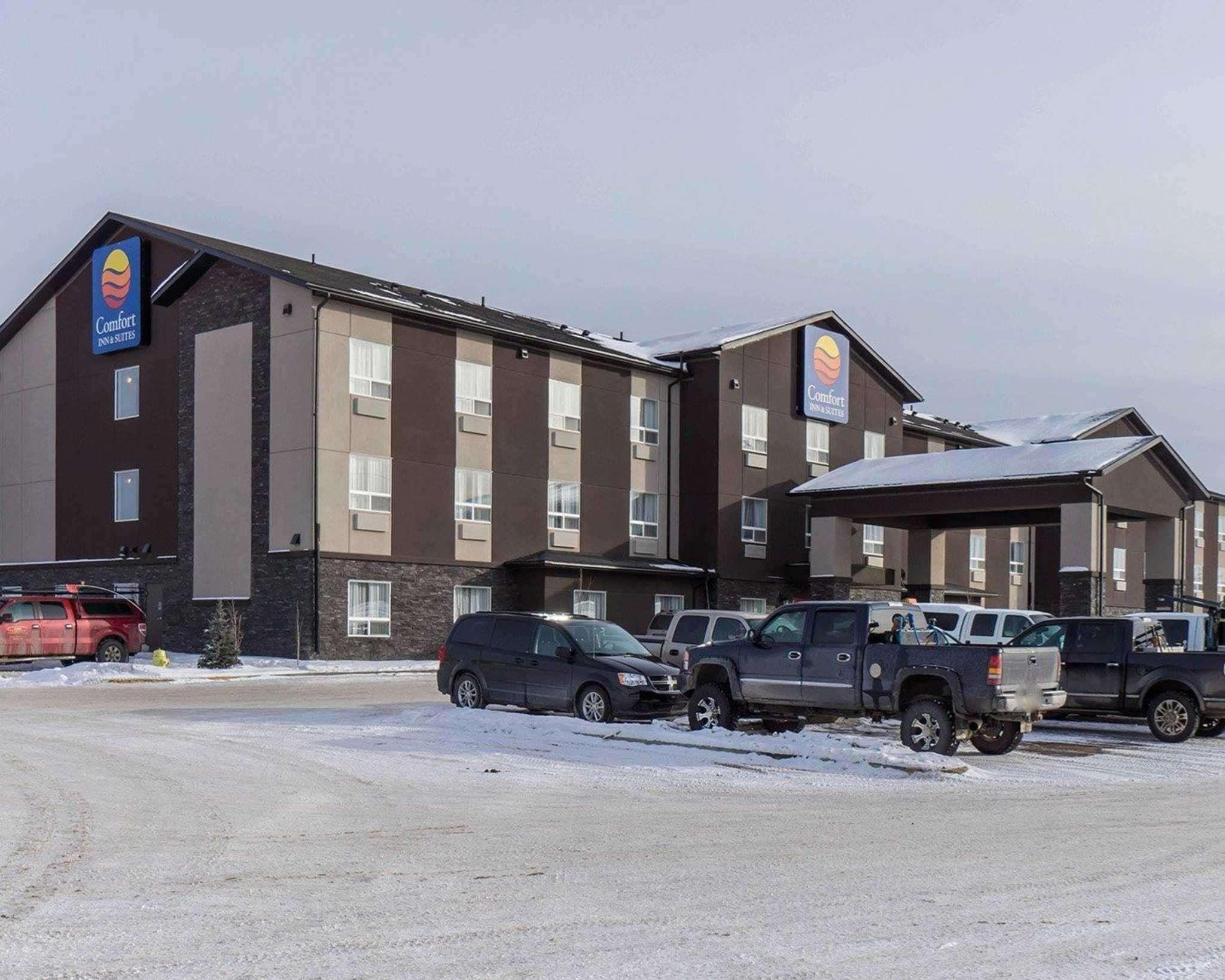 Comfort Inn & Suites Fox Creek Exterior photo
