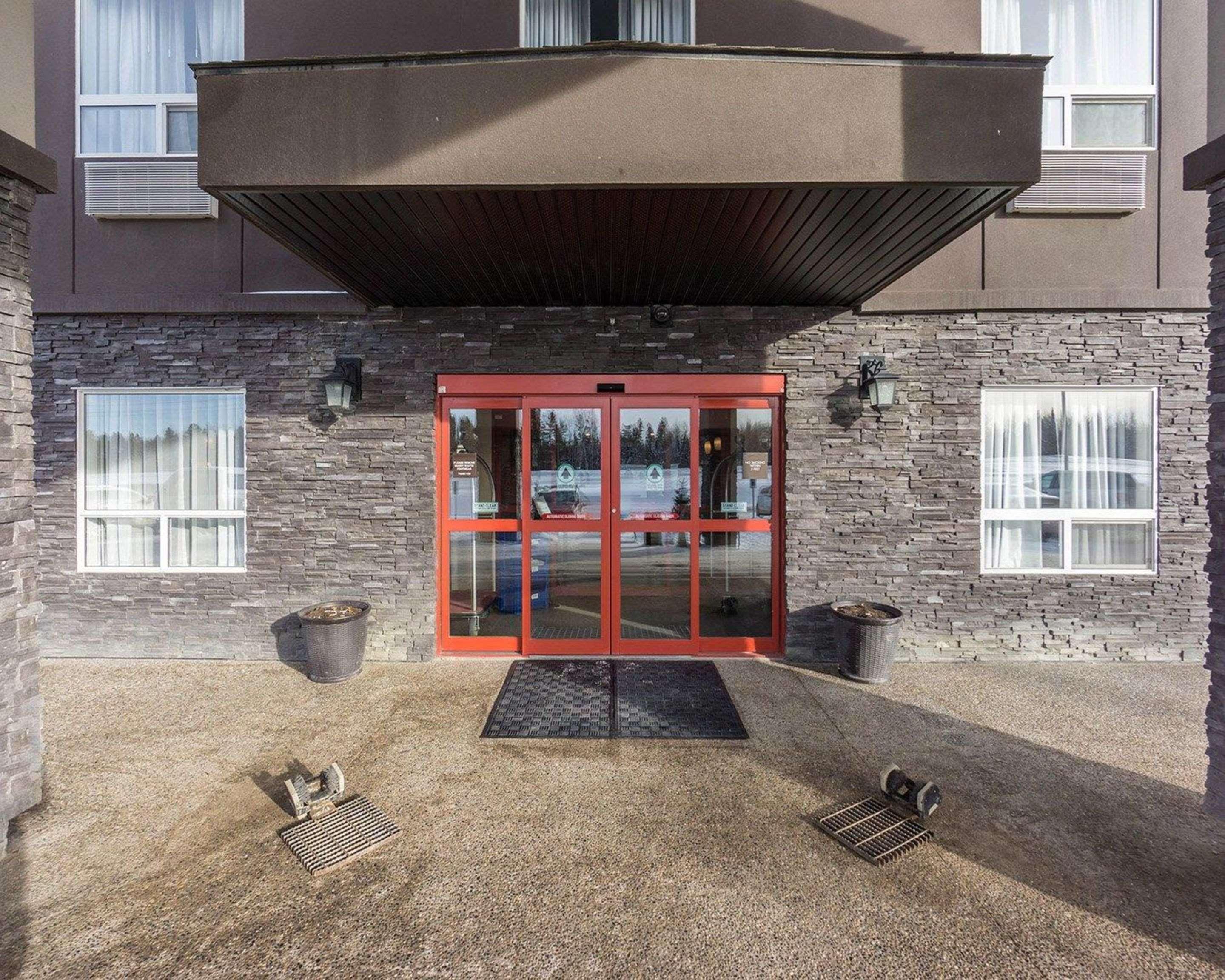 Comfort Inn & Suites Fox Creek Exterior photo
